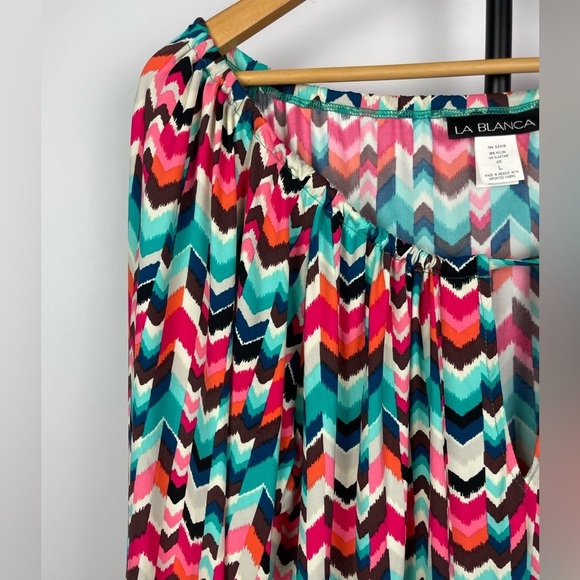 La Blanca Puff Tie Sleeve Keyhole Neckline Zig-Zag Knit Smock Waist Coverup - Picture 4 of 7